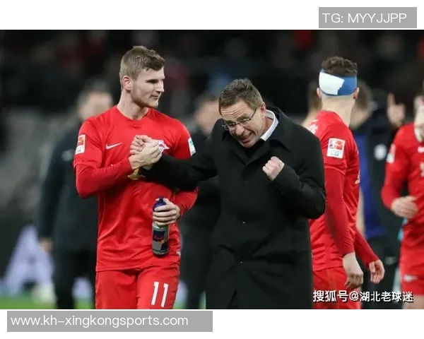 英超足球巨献揭秘南京足球队默契配合与战术分析的精彩之旅 英超足球巨献揭秘南京足球队默契配合与战术分析的精彩之旅