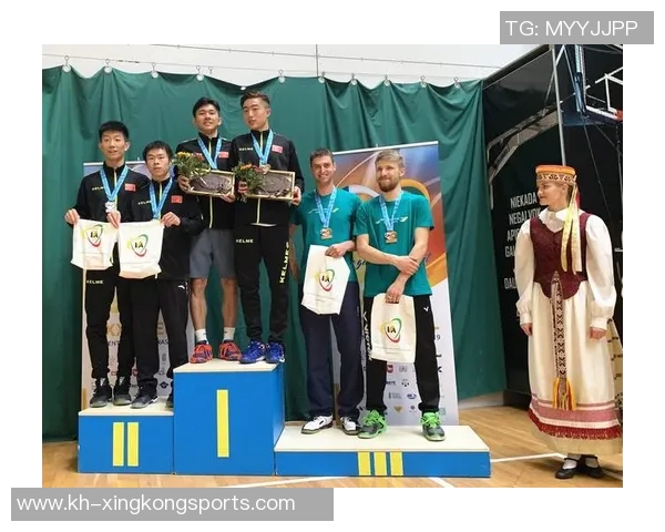 运动数据南京羽毛球队与成都羽毛球队赛后复盘分析双方状态与表现对比